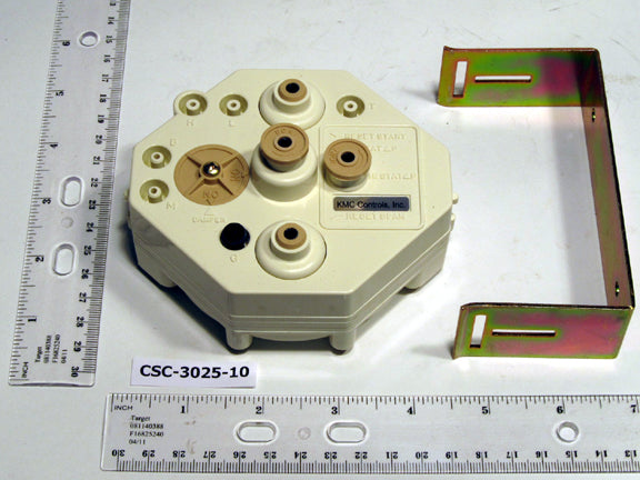 KMC Kreuter CSC-3025-10 Pneumatic Heating/Cooling Reset Controller