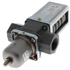 Johnson Controls V246GD1-001C Pressure Actuated Water Regulating Valve
