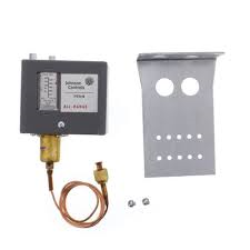 Johnson Controls P70AA-400C Pressure