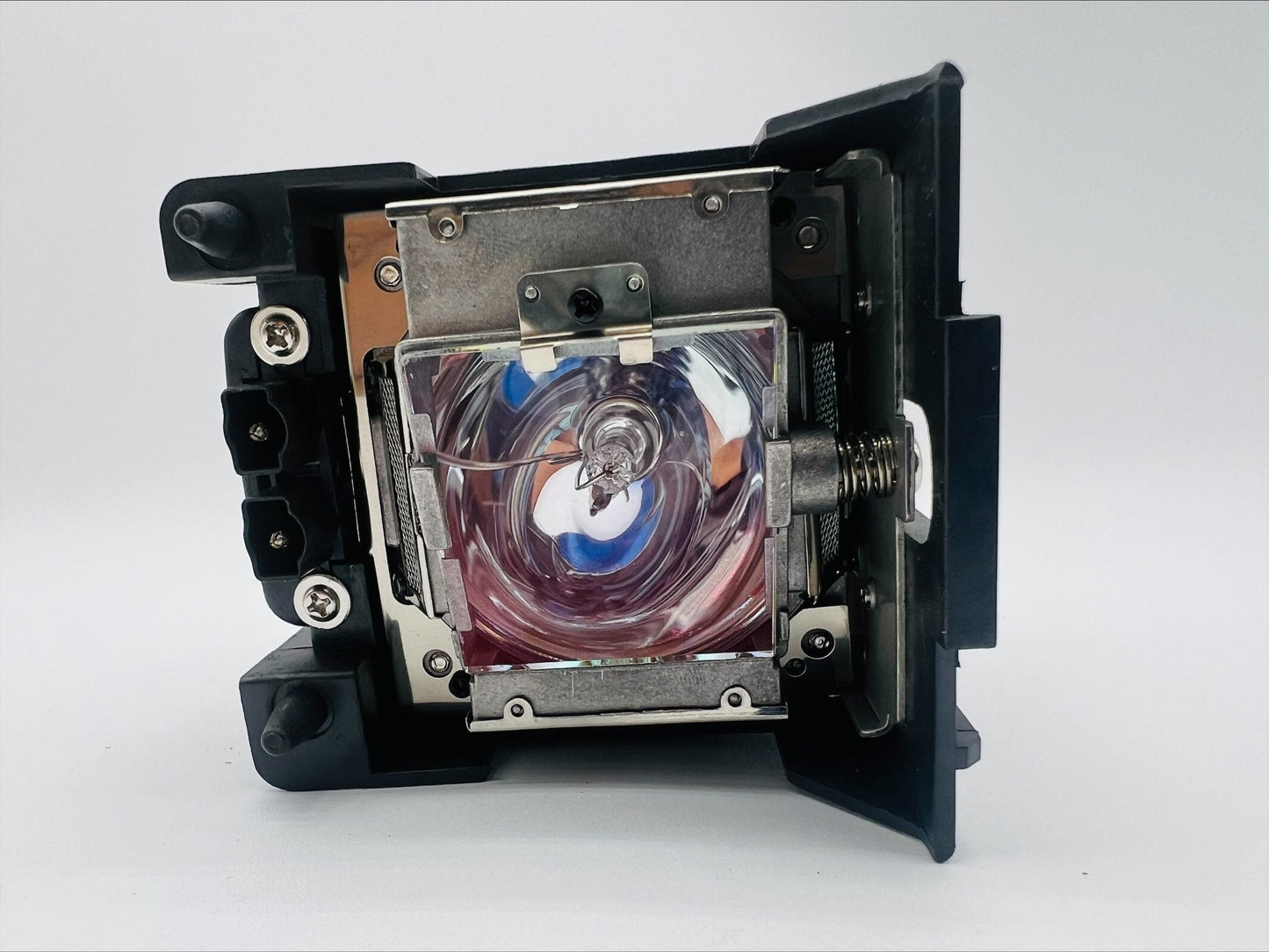 Digital Projection 111-100 Replacement Projector Lamp with Original Osram Bulb and Housing - view 9