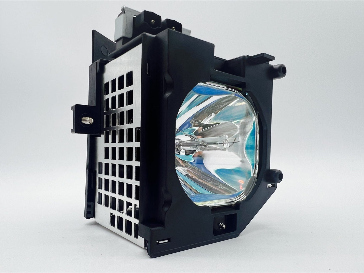 Hitachi 60VS810A Replacement TV Lamp With Original Bulb Inside