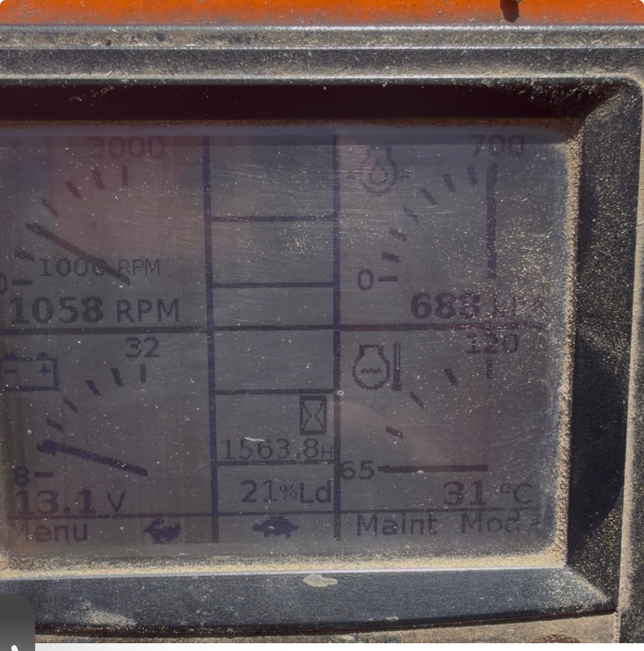 Bandit 19XPC hour meter showing 1,563.8 machine hours
