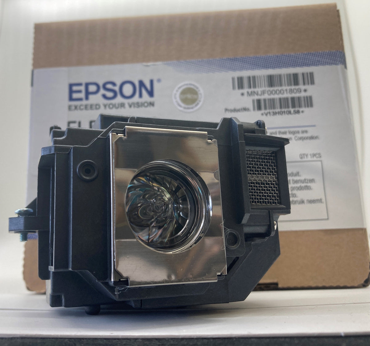 Epson W7+ Genuine OEM Replacement Projector Lamp & Housing