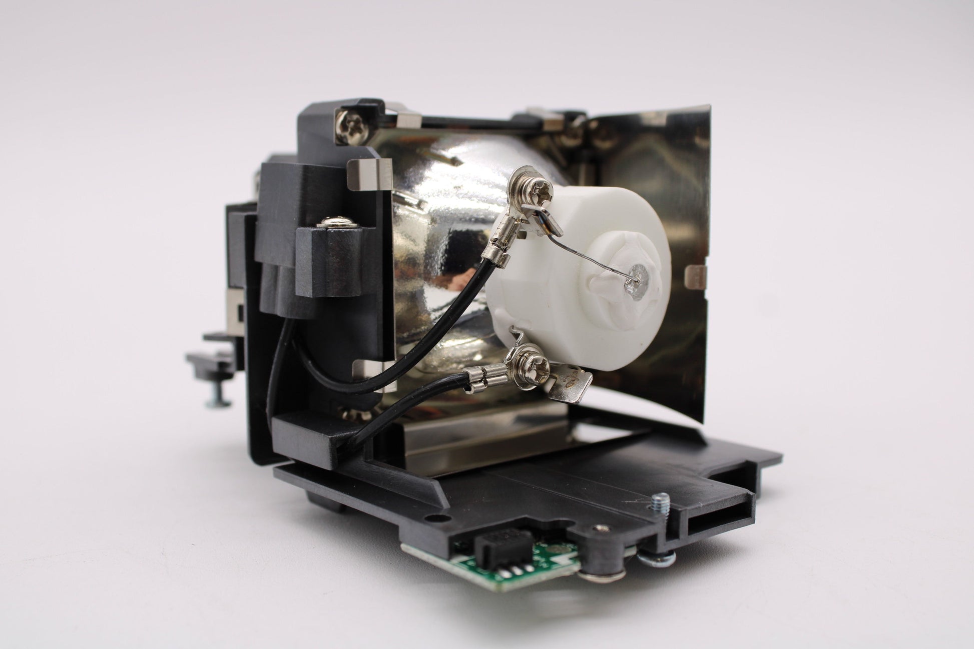 Panasonic PT-VX415NU Compatible Replacement Projector Lamp