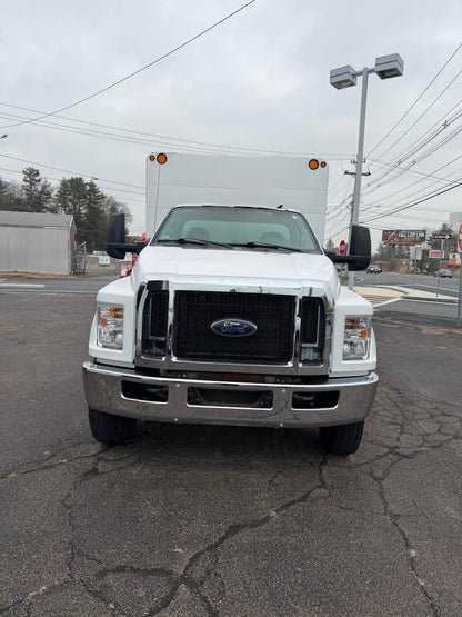 2018 Ford F-750 chip truck, front view