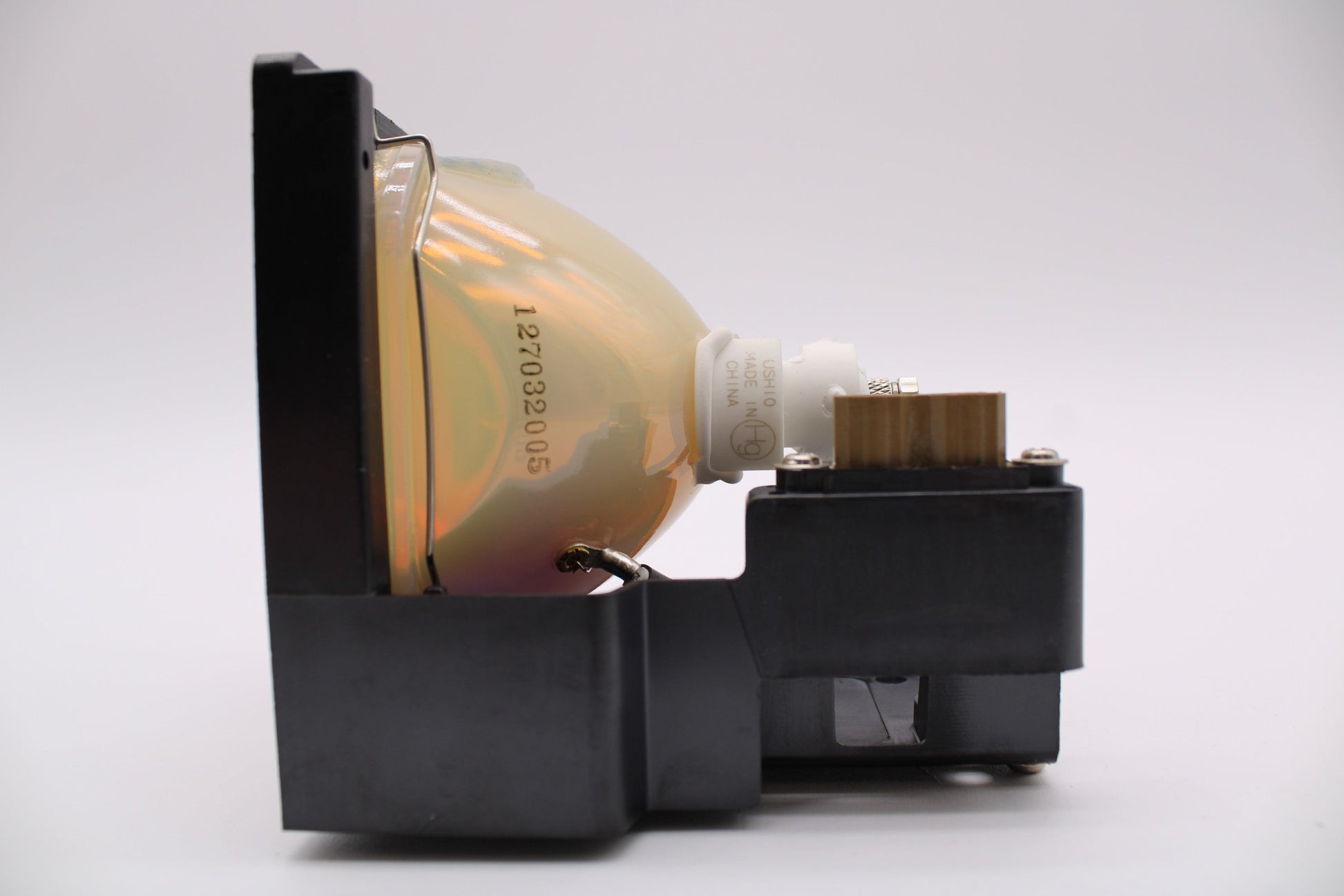 Boxlight Cinema 13HD Replacement Projector Lamp with Original Ushio Bulb and Housing - view 6