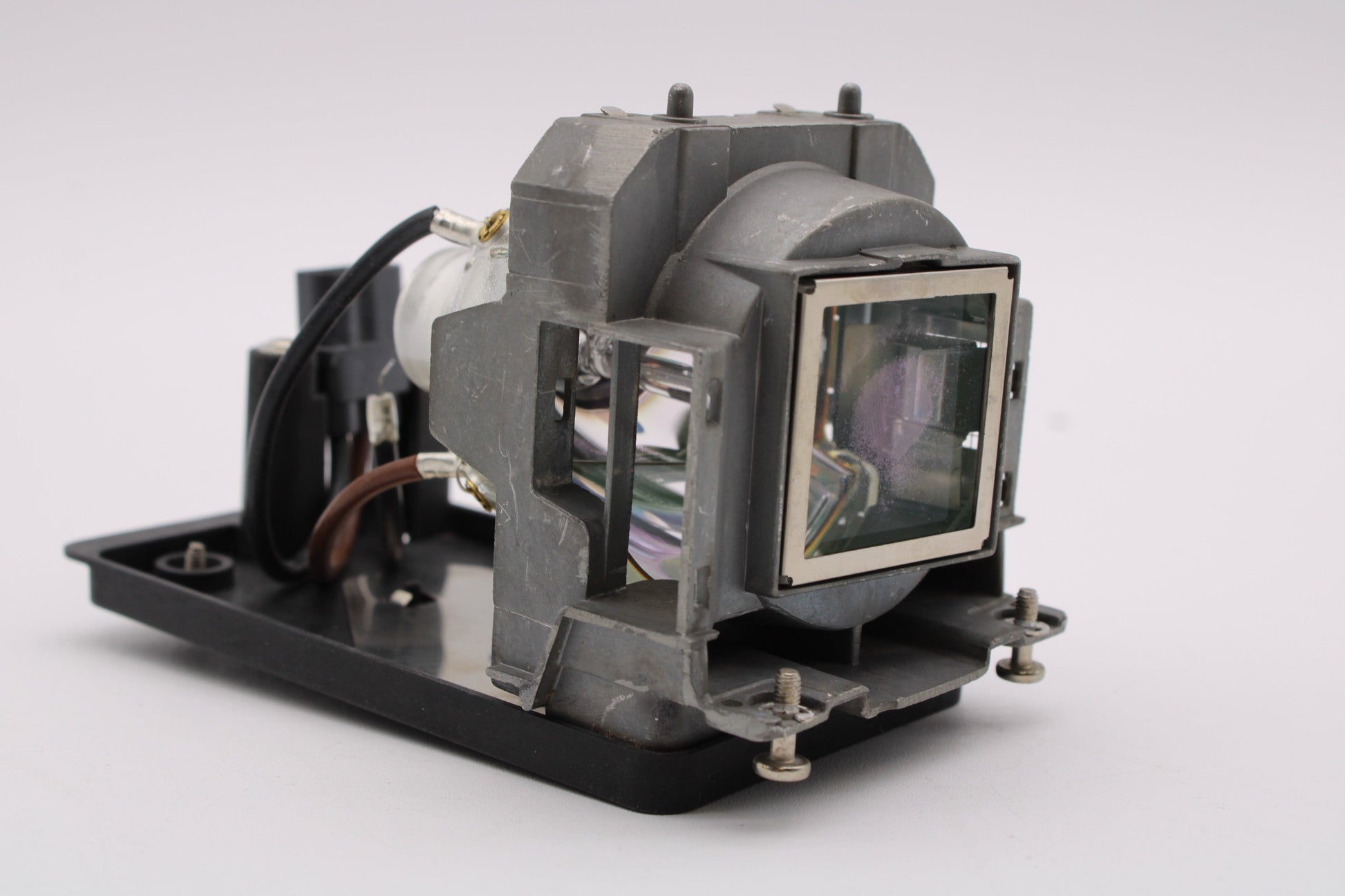 Toshiba TLPLW28G Compatible Replacement Projector Lamp